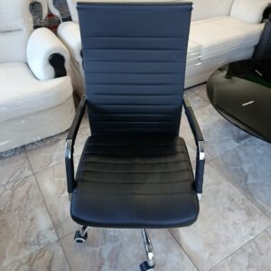 Black office chair