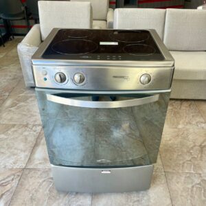 Haceb 4-burner induction cooktop with oven