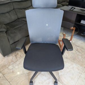 Adjustable black chair with headrest
